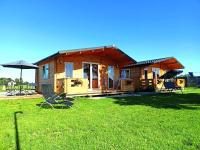 MIODOWE LATO Domki nad morzem - B&B Będzino