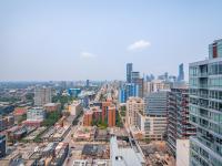 The WELL Suites - Entertainment District Toronto - Bed and Breakfast Toronto