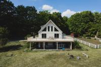 5 Acre Escape - Family Pet friendly, Game Room, Grill, Firepit, and Privacy - B&B Pine Bush