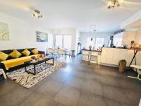 Executive 3BR Flat w Terrace, Parking, Fast Wi-Fi - B&B Luxembourg