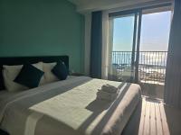 Marina Hillside Condotel - B&B Phu Quoc