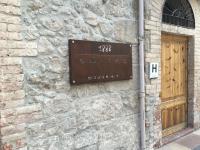 Hostal 1888 - B&B Gironella