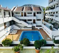 Los Cristianos 1-bedroom apartment, swimming pool - Chambres d’hôtes Los Cristianos