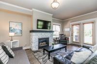 The Wine Barrel - Shuttle to Blue & Private Patio - Bed and Breakfast Collingwood