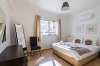 Levante - 2-BR Apt & Terrace in Larnaca - B&B Larnaca