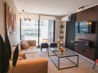 HOM I Moderno dpto al lado del Mall Alto LasCondes - B&B Santiago