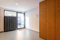 Spacious Light-Filled Flat with Garage by HostWise - Chambres d’hôtes Leça da Palmeira