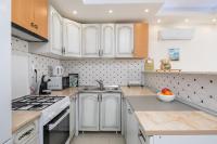 Knez Apartments with terrace - B&B Macarsca