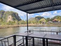 Hill House Rammang-Rammang for homestay - B&B Kasijala