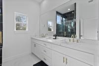 Spacious Family Home Close to Downtown & Med Center - Ferienwohnung Houston