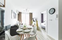 SkyTravel 27 Apartament Pileckiego Nowy Dwór Mazowiecki Airport Modlin 24H - B&B Nowy Dwór Mazowiecki