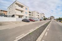 Charming French Getaway Spacious Apartment with Garden and Parking - Ferienwohnung Neussentesch