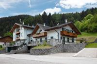 Apartment with Mountain View