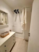 Heart of Cascais Cozy 2BR Steps from Beach - Ferienwohnung Cascais