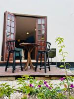 Studio Com Hidro e Cromoterapia Baoba Suites - Bed and Breakfast Bombinhas
