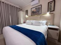 Standard Zimmer mit Kingsize-Bett