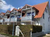 Fewo Wellenherz - mit Balkon, 3 SZ, nah am Hafen - Bed and Breakfast Breege