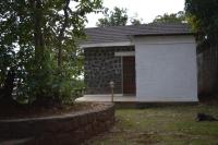 Kamer met Queensize Bed en Uitzicht op de Tuin