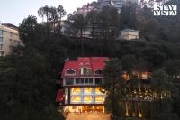 StayVista at Evaara Woods with BBQ & Bonfire - B&B Shimla