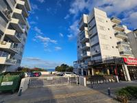 Appartamento con 2 Camere da Letto, Balcone e Vista mare