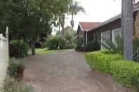 Steendal Guest House - B&B Polokwane