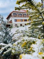 Pensiunea Roua Brazilor Mărișel - B&B Mărişel