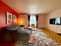 Beautiful and Cozy 3BR in Montreal West Island - Ferienwohnung Montreal