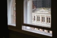 Central & Chic Flat-Sleeps 4-By FabAccommodation - Chambres d’hôtes Cardiff