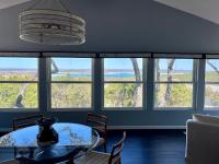 Canyon Lake House with Lake View - Bed and Breakfast Canyon Lake