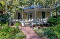 Sunny Side Cottage - near downtown w garden - Chambres d'hôtes Saint Augustine