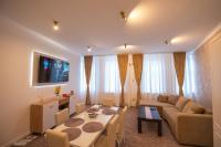 Vibe 90 Old Town Apartment Craiova - B&B Craiova