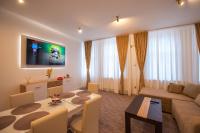Vibe 90 Old Town Apartment Craiova - B&B Craiova