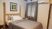 One-Bedroom Apartment with Sea View
