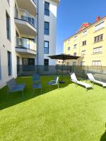 Piso en Ares a 400 m de la playa con jardín privado - B&B Ares