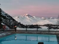 Appartement montagne spacieux, piscine, SPA à ARC 1950 - B&B Arc 1950