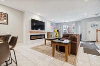Heart of Southie - Hot Tub + Walk to Top Bars - Chambres d'hôtes Boston