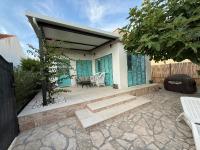 Beach House Ana - B&B Sukošan