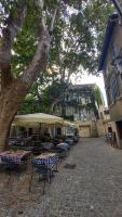 Le Romantique - Place St Didier - Cœur de ville - B&B Avignone