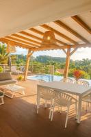 KazaFelicia-Villa avec piscine privée et vue mer - Chambres d'hôtes Petit-Bourg