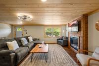 Location-HotTub-Theater-Playground-Arcade - B&B Pigeon Forge