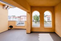 Yellow house Whole 2bedrooms in Alhambra - B&B Alhambra