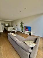 City-Self check in-Parking-Pool - B&B Canberra