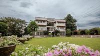 MiraNamin Nest CALACHUCHI - Cozy Room in Historic Home - Indoor Plunge Pool, Petite Desk, Garden View with Balcony, Self-Service Breakfast, Guest Kitchen, Rooftop, Pet-Friendly - Chambres d'hôtes Manille