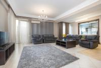 Royal Central Apartment 160 SQM 3BR & 2 Baths - Bed and Breakfast Jerevan