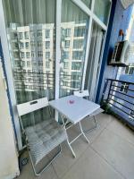 Трехкомнатная квартира у моря Best in Batumi 8 - Chambres d'hôtes Batoumi