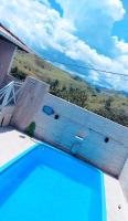 Casa Completa com piscina e vista para a natureza - B&B Bananal