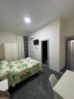 Phoenix station - B&B Napoli