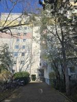 Zentrumsnahe 2-Zimmer FeWO mit Balkon, Garage, Nahe ÖPNV für 4 Personen - Chambres d'hôtes Fürth
