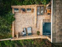 Gialova Hills - Luxury Villa with Private Pool, Garden & Seaview - Bed and Breakfast Gialova