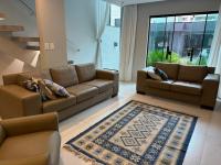 Casa 2 no coração de Meia Praia - B&B Itapema